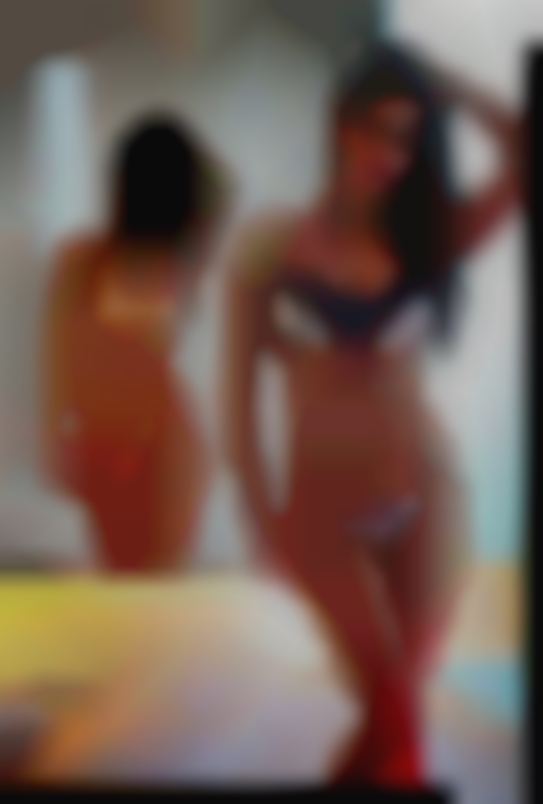Handcuff nude club girl gap is 5'5'' 270lbs.